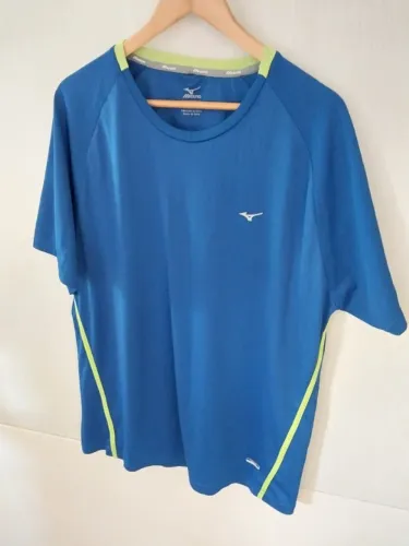 1 camiseta mizuno original, azul escuro e verde claro usada, grande.