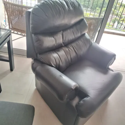 Poltrona courino preta