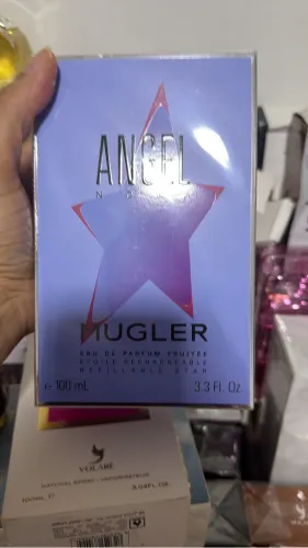 Perfumes árabes e importados