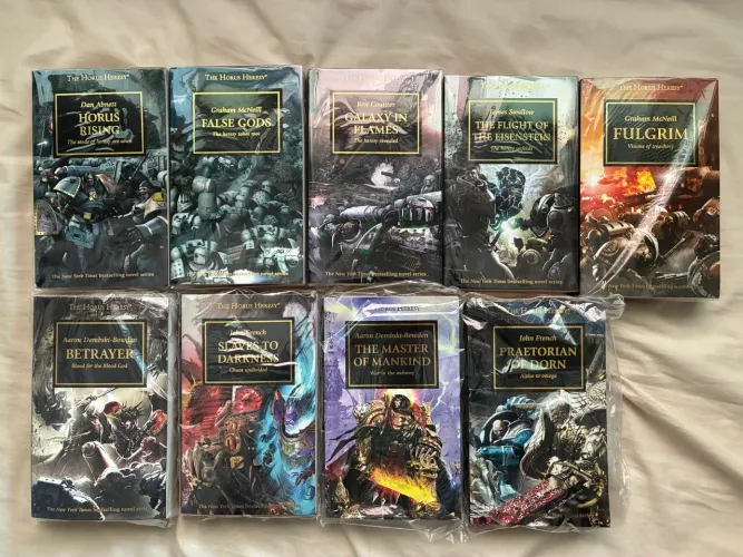 Coleção de Livros Warhammer Horus Heresy
