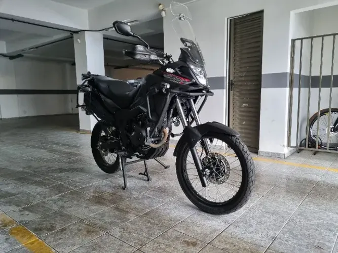 Honda Sahara 300 2025/2026 7.000km