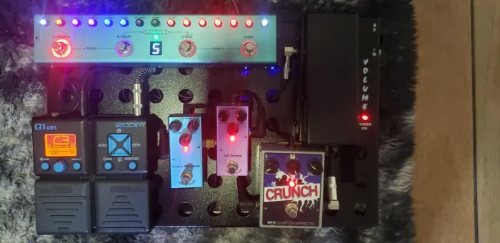 Vendo Pedalboard - Não faço envio. Retirar pessoalmente