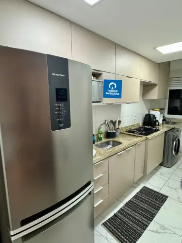 3 quartos, garagem e área de lazer com piscinas