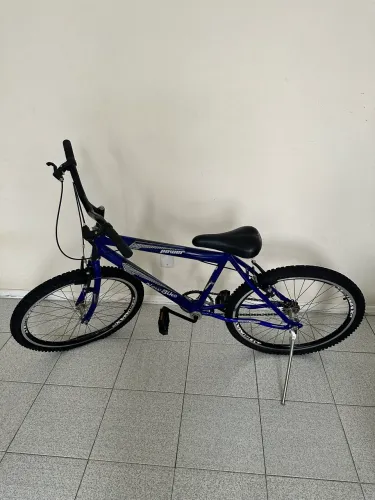 Vendo Bicicleta Em Ótimo Estado 