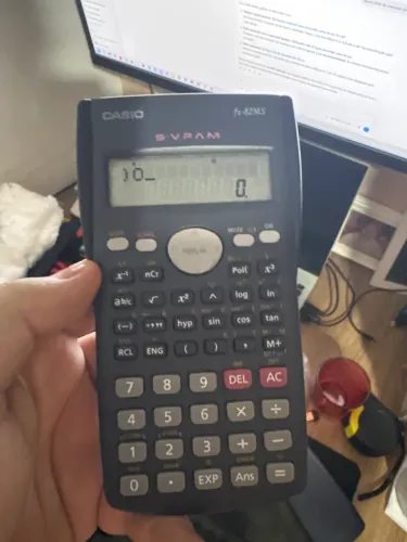 Calculadora Casio fx-82MS