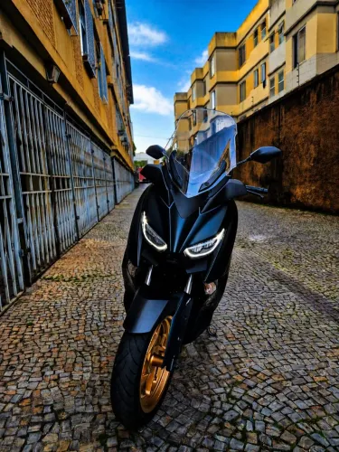 Xmax 250 2023 7500km