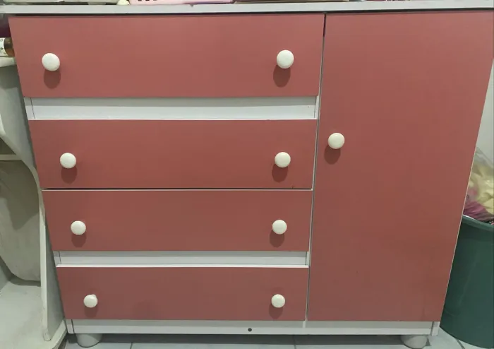 Cômoda+ guarda roupa infantil
