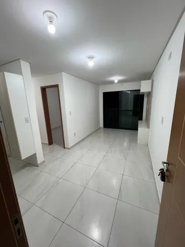 APARTAMENTO DE 2 QUARTOS NO BESSA