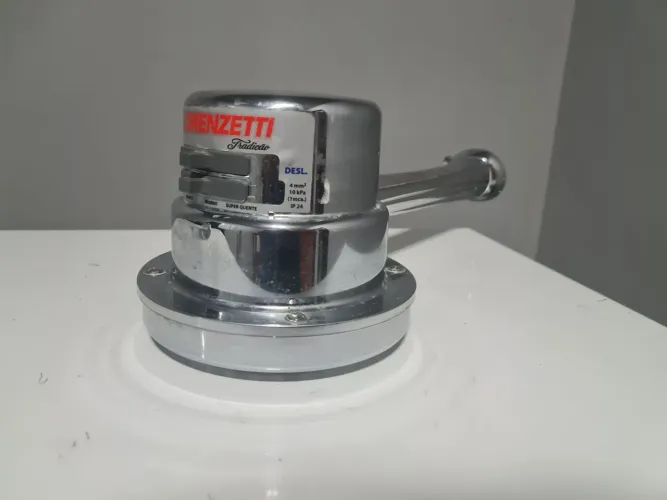 Chuveiro Lorenzetti Tradição 220v, funcionando perfeitamente