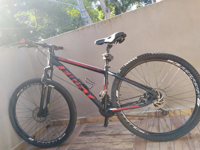 Bicicleta FIRST Aro 29