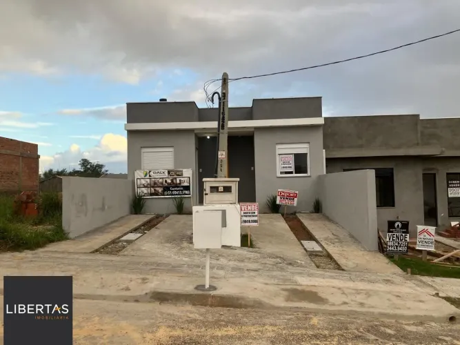 **Casa de Condomínio Novo em Alvorada, Rio Grande do Sul**