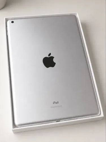 iPad (9th Geração) Wi-Fi 64GB