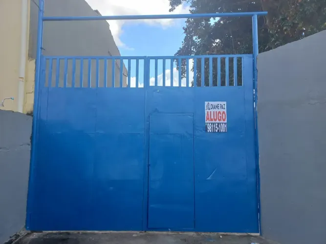 Imóvel para aluguel possui 460 metros quadrados em Mangabeiras - Maceió - AL