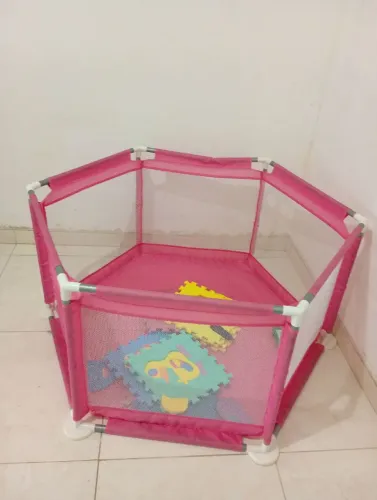 Chiqueirinho cercadinho de bebê