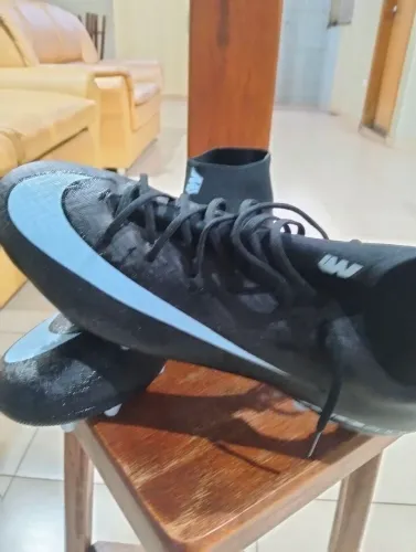 Vendo chuteira original da Nike campo N:46