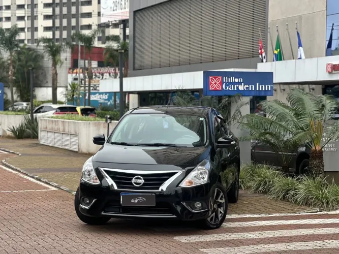 Nissan Versa SL 1.6 16V Flexstart 4P Aut. 2017