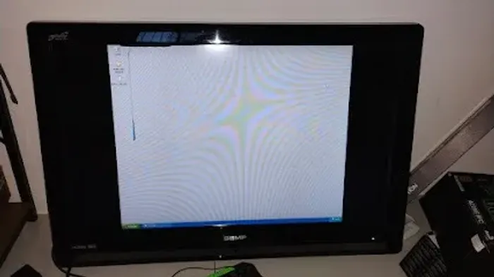 Lote de TV e Informatica