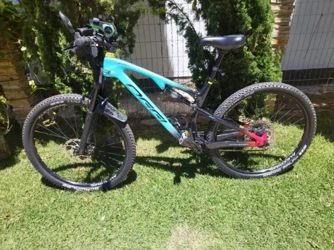 BICICLETA OGGI CATTURA SPORT 29 - DEORE12V - TAMANHO L (IMPECÁVEL!)