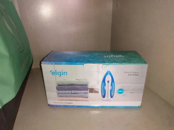 Ferro de passar roupa a vapor elgin