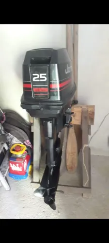 MOTOR DE BARCO JOHNSON 25HP