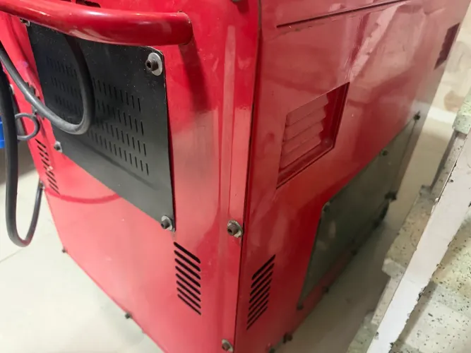 GERADOR MOTOMIL DIESEL 9KW ESTADO DE NOVO E REVISADO, POUCO USO