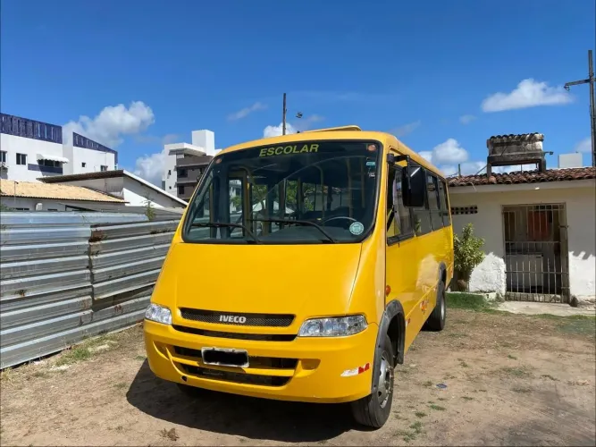 Micro Ônibus City Class Iveco