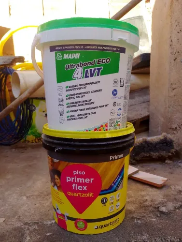 Cola e primer para vinílico