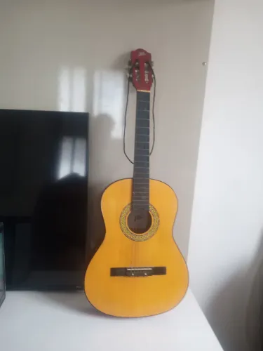 Vende esse excelente Violao