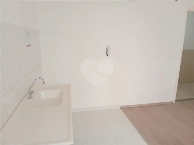 Apartamento à Venda no Jardim Mirante dos Ovnis, Votorantim - 2 Dormitórios, 52m²