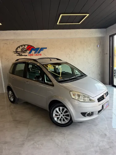 Fiat Idea Attractive 1.4 Fire Flex 8V 5P 2012