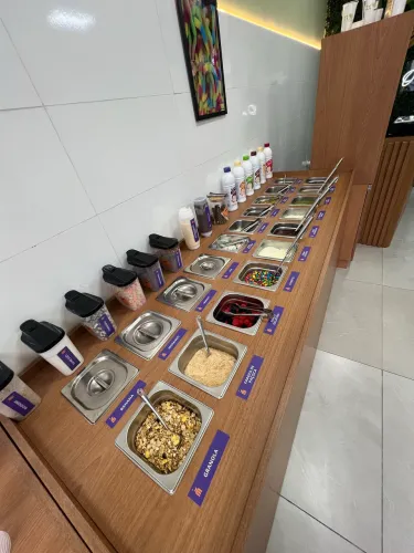 BALCÃO DE SELF-SERVICE SORVETERIA