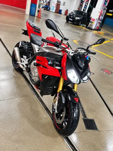 Moto BMW S1000R 2014 Sportiva Linda