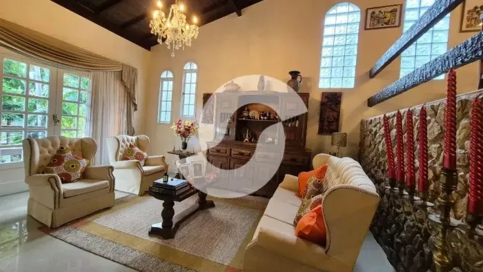 Casa Espetacular no Condomínio Grotão Itaipu/Niterói.