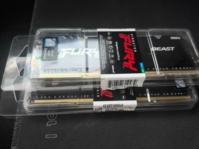Memoria Ram 2 x 8 gb ddr4 rgb