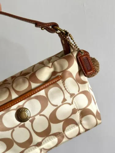 LEIA A DESCRICAO - Bolsa Coach Signature Demi Pouch