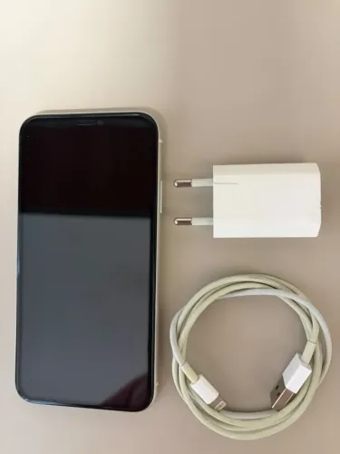 iPhone 11 64GB Branco | Impecável | Bateria Nova