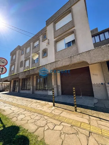 SALA COMERCIAL NO FORQUETA COM 338m²