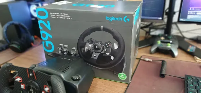 VOLANTE G920 PC E XBOX SEMI NOVO.