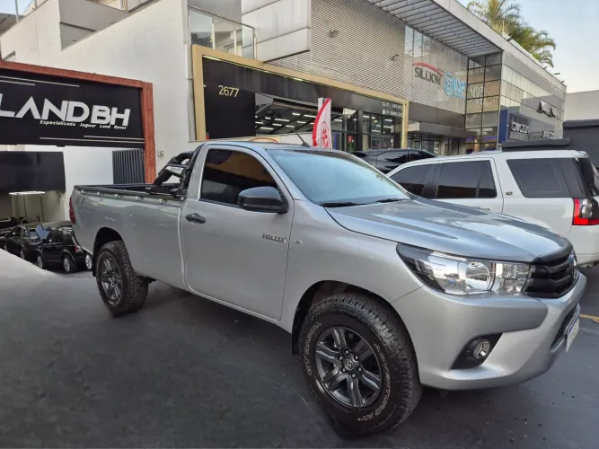 Toyota Hilux CS 4X4 2.8 TDI Diesel Aut. 2025