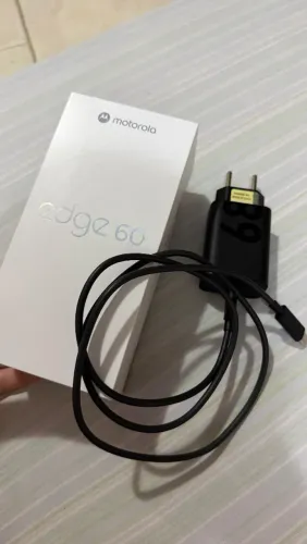 Motorola Edge 60 ( 12 ram +12 ram boost)- 512gb