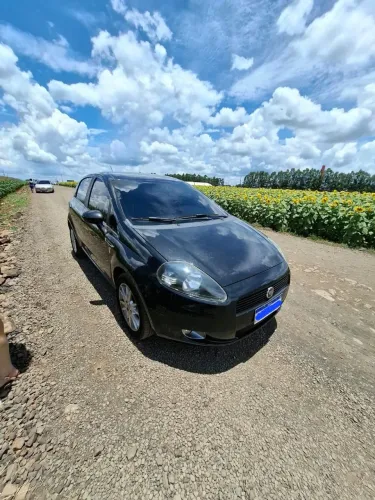 Fiat Punto Essence 1.6 Flex 16V 5P 2011