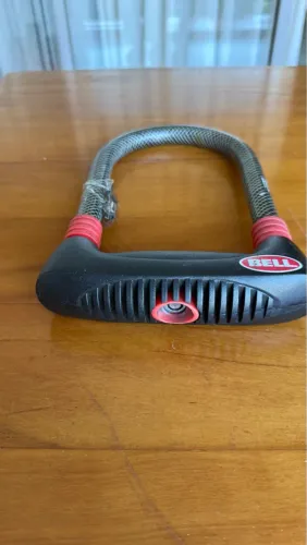 TRANCA CADEADO EM U PARA MOTO E BICICLETA BELL