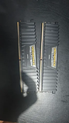 Memoria ram 2x4GB vengeance 3000mhz 