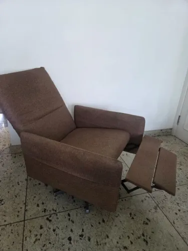 kit completo da sala! Sofá fixo, mesa de centro e poltrona reclinável