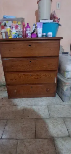 Cômoda de Angelim