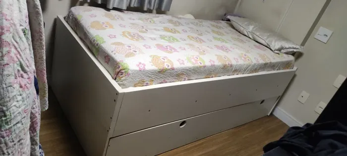 Cama solteiro MDF com cama auxiliar