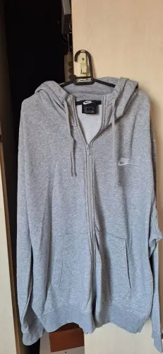 Moleton Nike