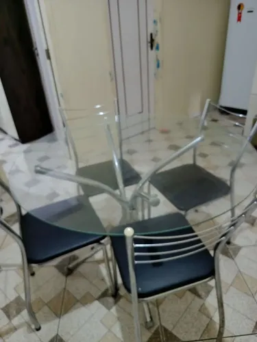 Mesa de vidro pra levar logo