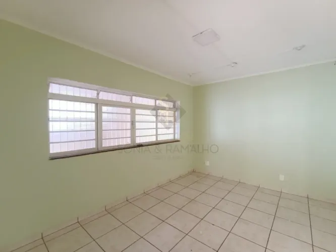 Casa para alugar com 133,88m² de área construída, 02 quartos, sendo 01 suíte e área de chu
