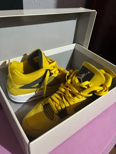 Air Jordan 4 Lightning ORIGINAL